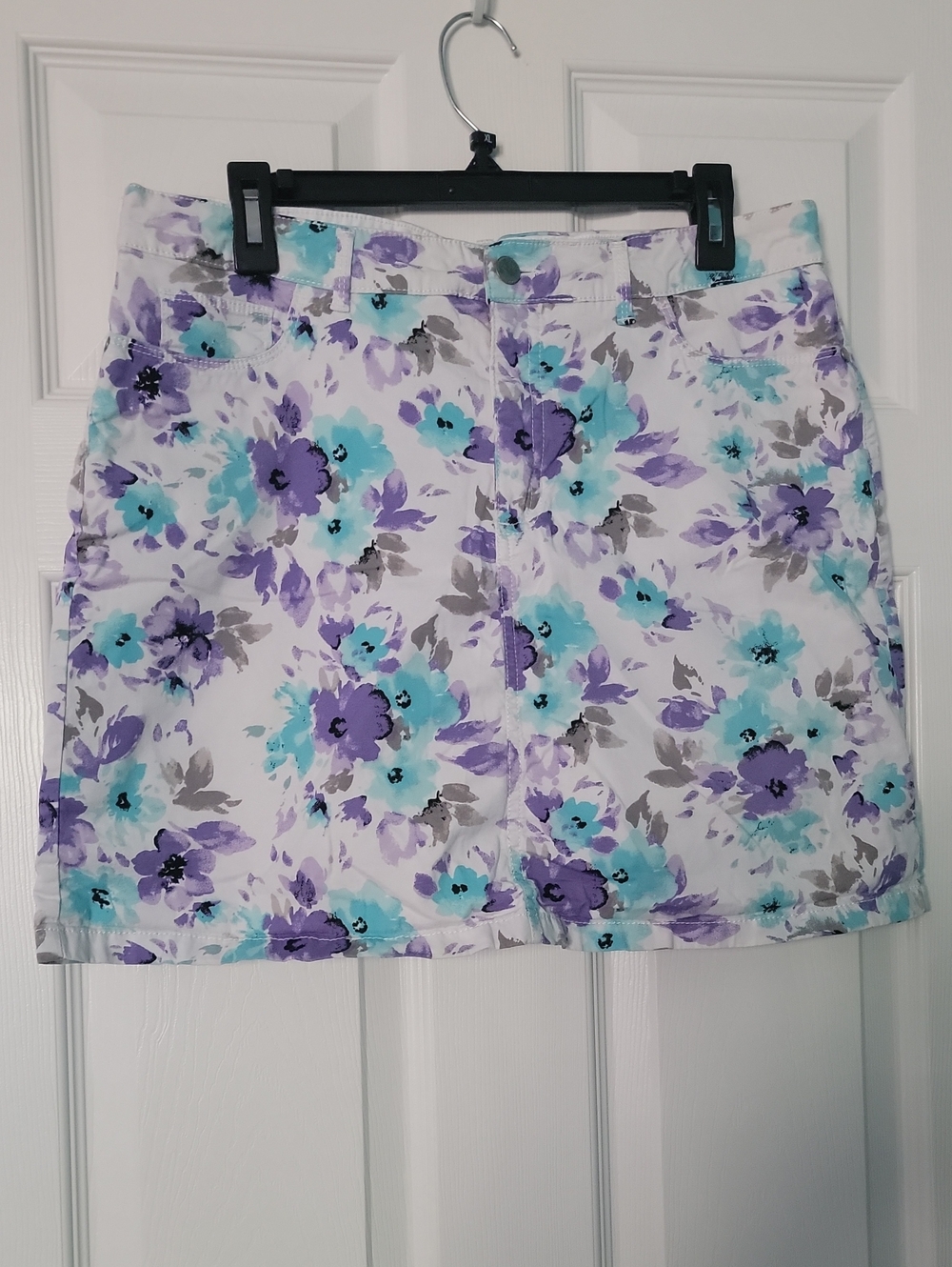 croft & barrow White Mini Skirt with Purple & Aqua Floral Print